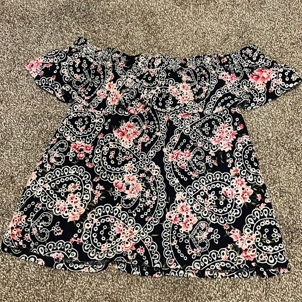 A2. Off the Shoulder Floral Top